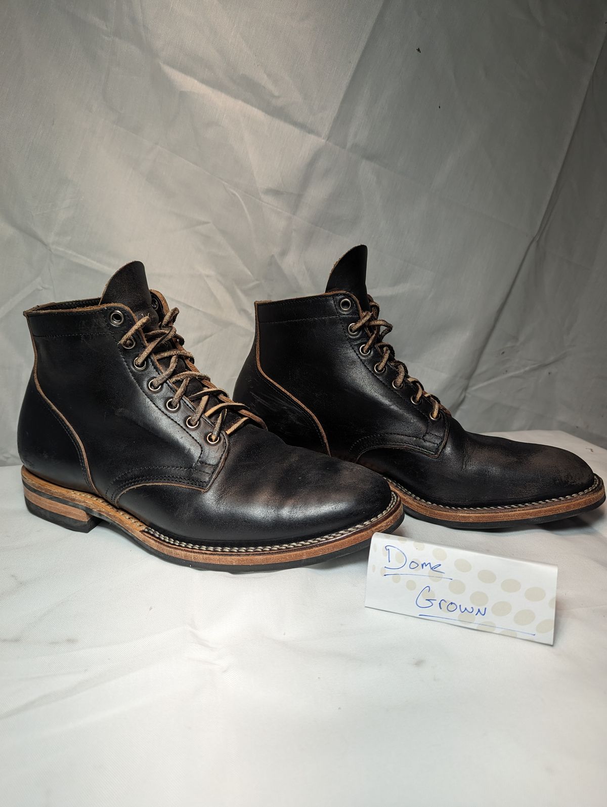 Photo by drtobiassfunke on November 9, 2023 of the Viberg Service Boot in Horween Black Chromexcel.