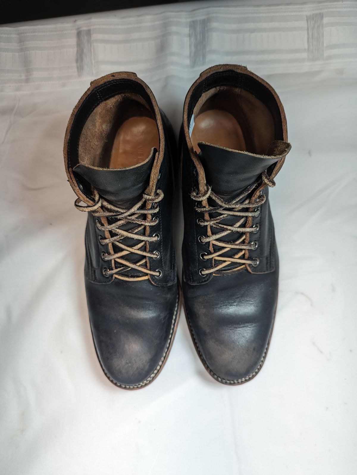 Photo by drtobiassfunke on November 9, 2023 of the Viberg Service Boot in Horween Black Chromexcel.