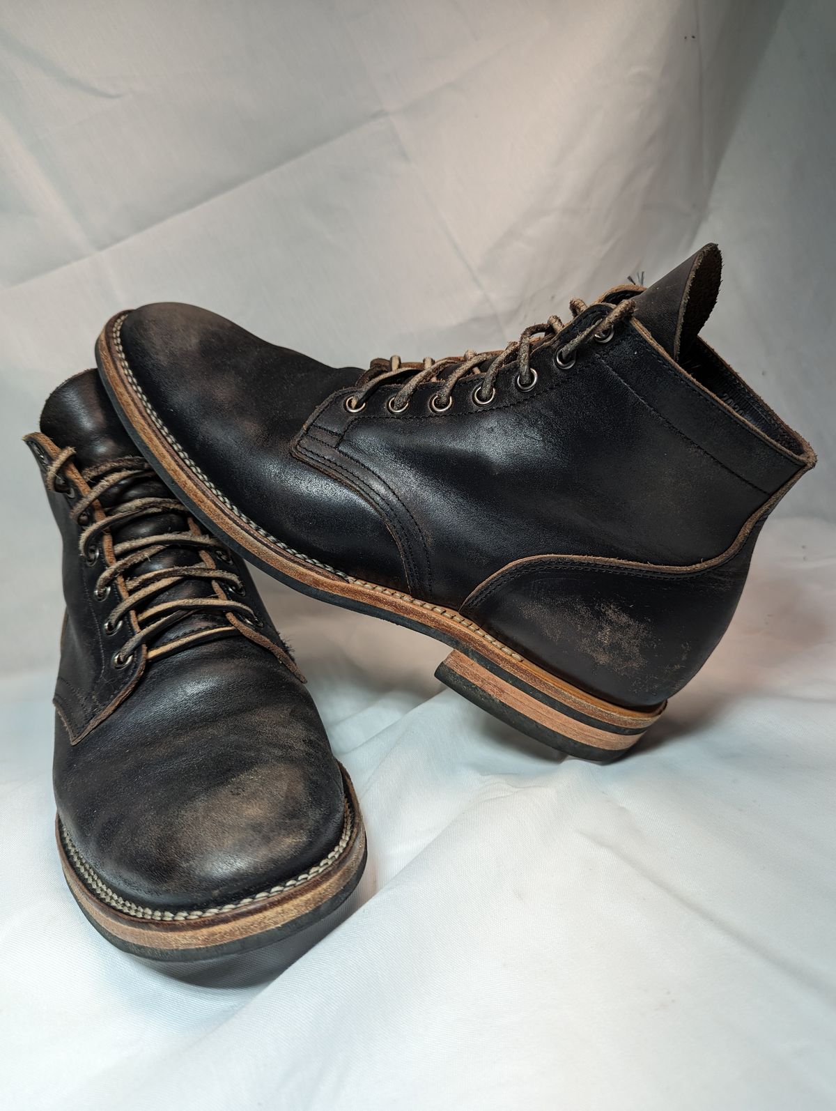 Photo by drtobiassfunke on December 6, 2023 of the Viberg Service Boot in Horween Black Chromexcel.