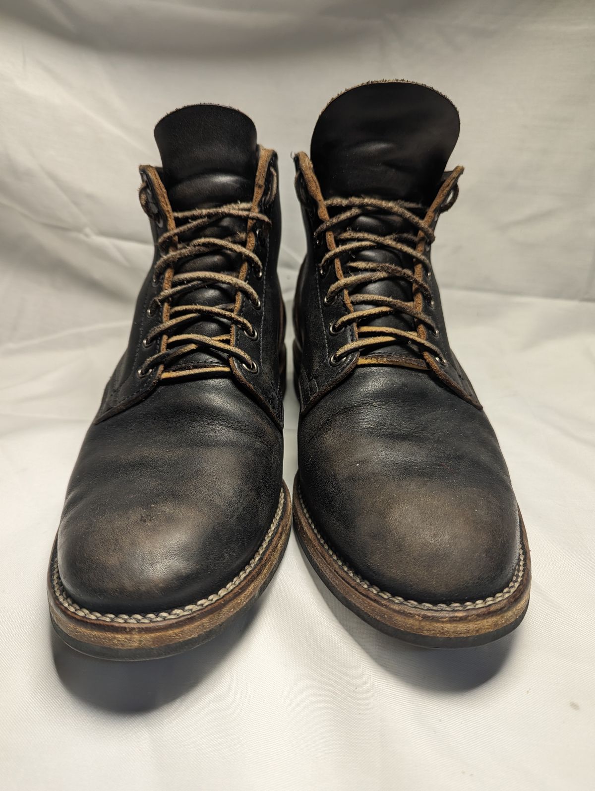 Photo by drtobiassfunke on January 6, 2024 of the Viberg Service Boot in Horween Black Chromexcel.
