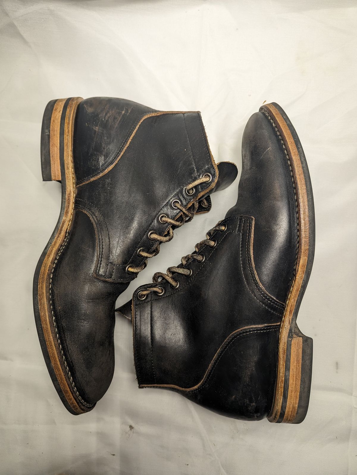 Photo by drtobiassfunke on January 6, 2024 of the Viberg Service Boot in Horween Black Chromexcel.