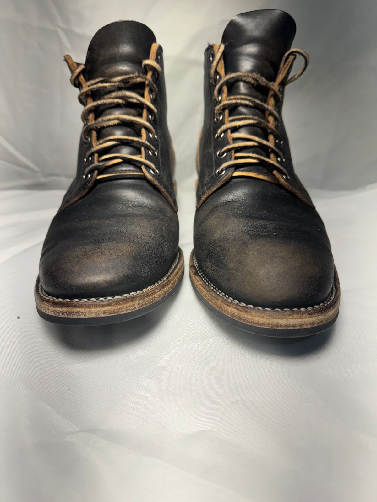 Photo by drtobiassfunke on February 6, 2024 of the Viberg Service Boot in Horween Black Chromexcel.