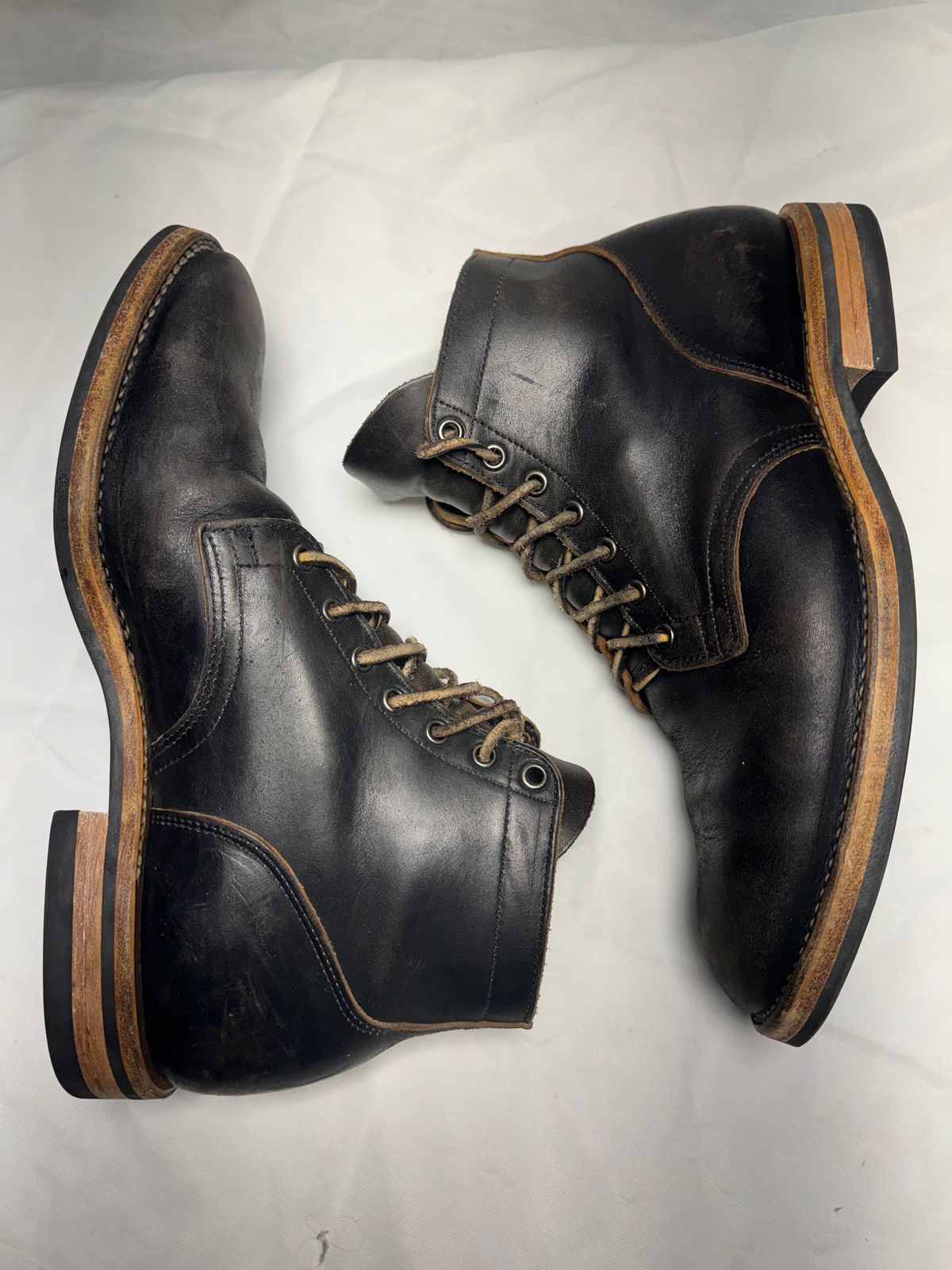 Photo by drtobiassfunke on February 6, 2024 of the Viberg Service Boot in Horween Black Chromexcel.