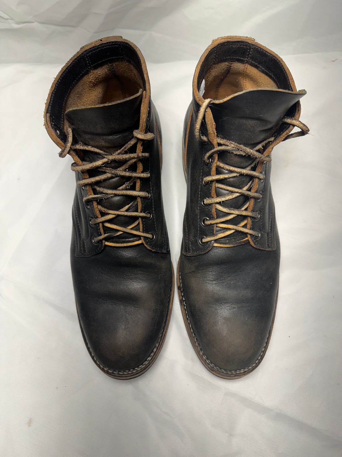 Photo by drtobiassfunke on February 6, 2024 of the Viberg Service Boot in Horween Black Chromexcel.