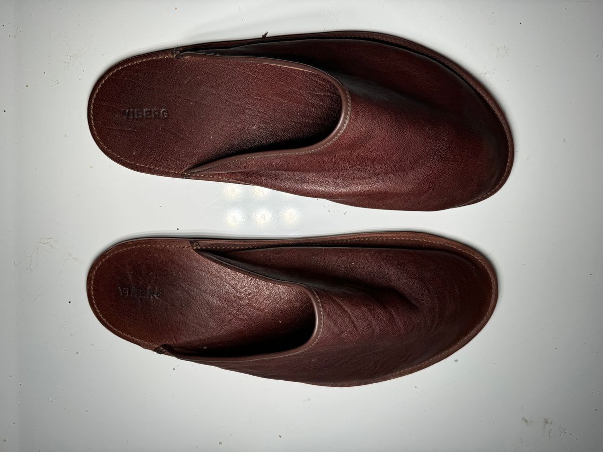 Photo by drtobiassfunke on November 6, 2024 of the Viberg Slide in Maryam Marrone Washed Kangaroo.