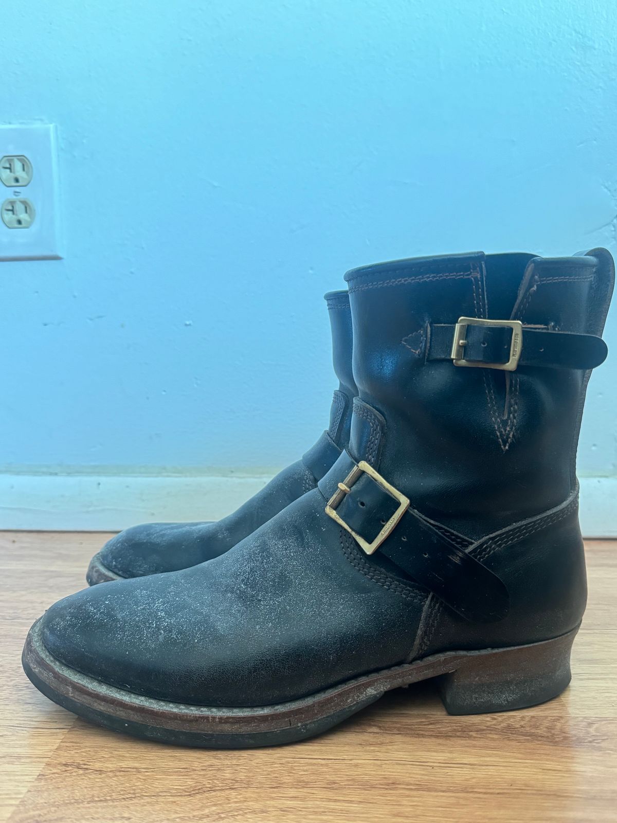 Photo by jimtigerbelly on February 5, 2024 of the The Flat Head Engineer Boots in Black Japanese Cordovan Horsehide.