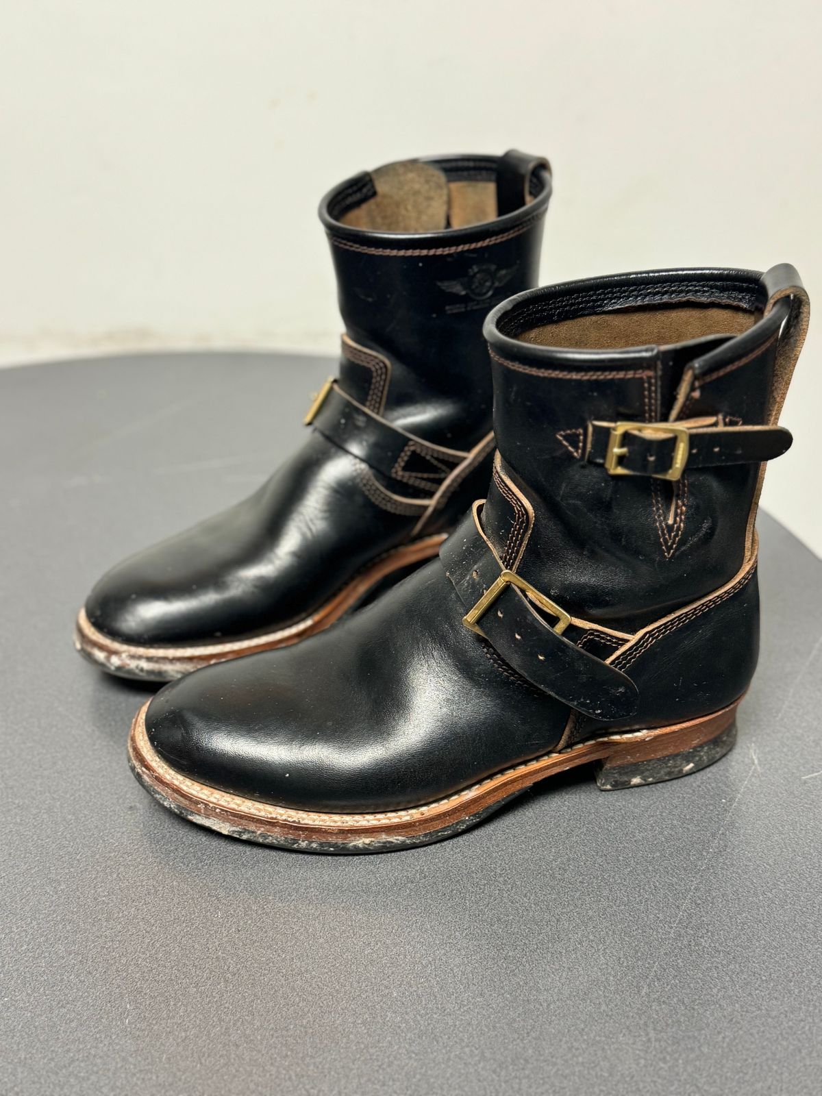 Photo by jimtigerbelly on November 3, 2023 of the The Flat Head Engineer Boots in Black Japanese Cordovan Horsehide.