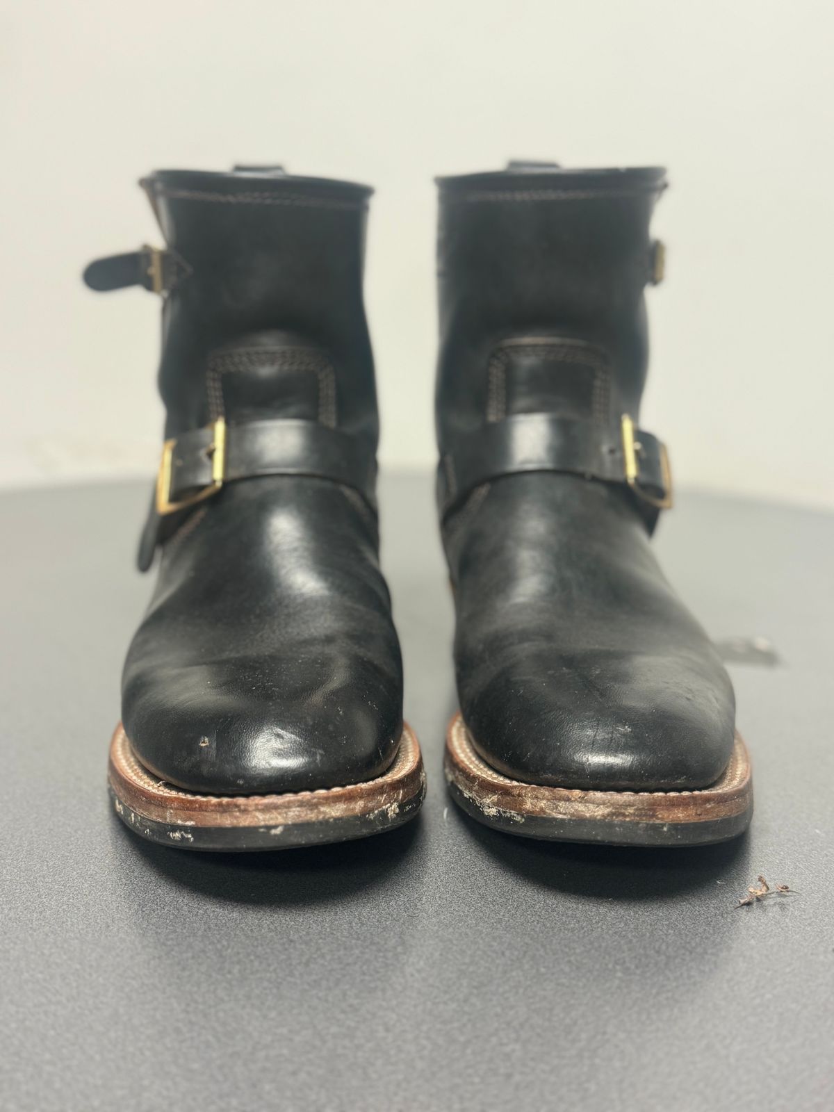 Photo by jimtigerbelly on December 1, 2023 of the The Flat Head Engineer Boots in Black Japanese Cordovan Horsehide.
