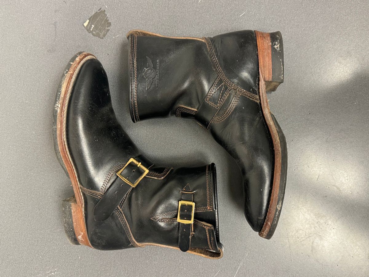 Photo by jimtigerbelly on January 5, 2024 of the The Flat Head Engineer Boots in Black Japanese Cordovan Horsehide.