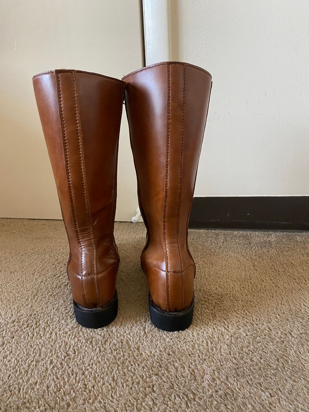 Photo by thurmontleatherco on September 30, 2023 of the Thurmont Leather Company Riding Boot in Sienna Xcel.