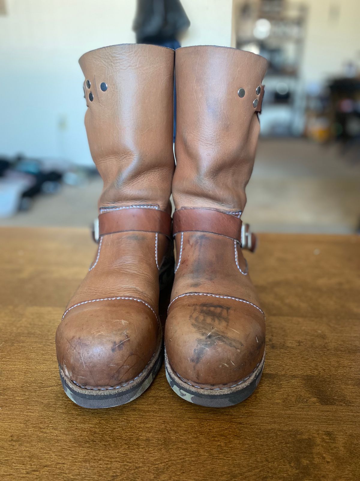 Photo by thurmontleatherco on August 20, 2023 of the Thurmont Leather Company Munson Engineer in Unknown Natural Veg Tan.