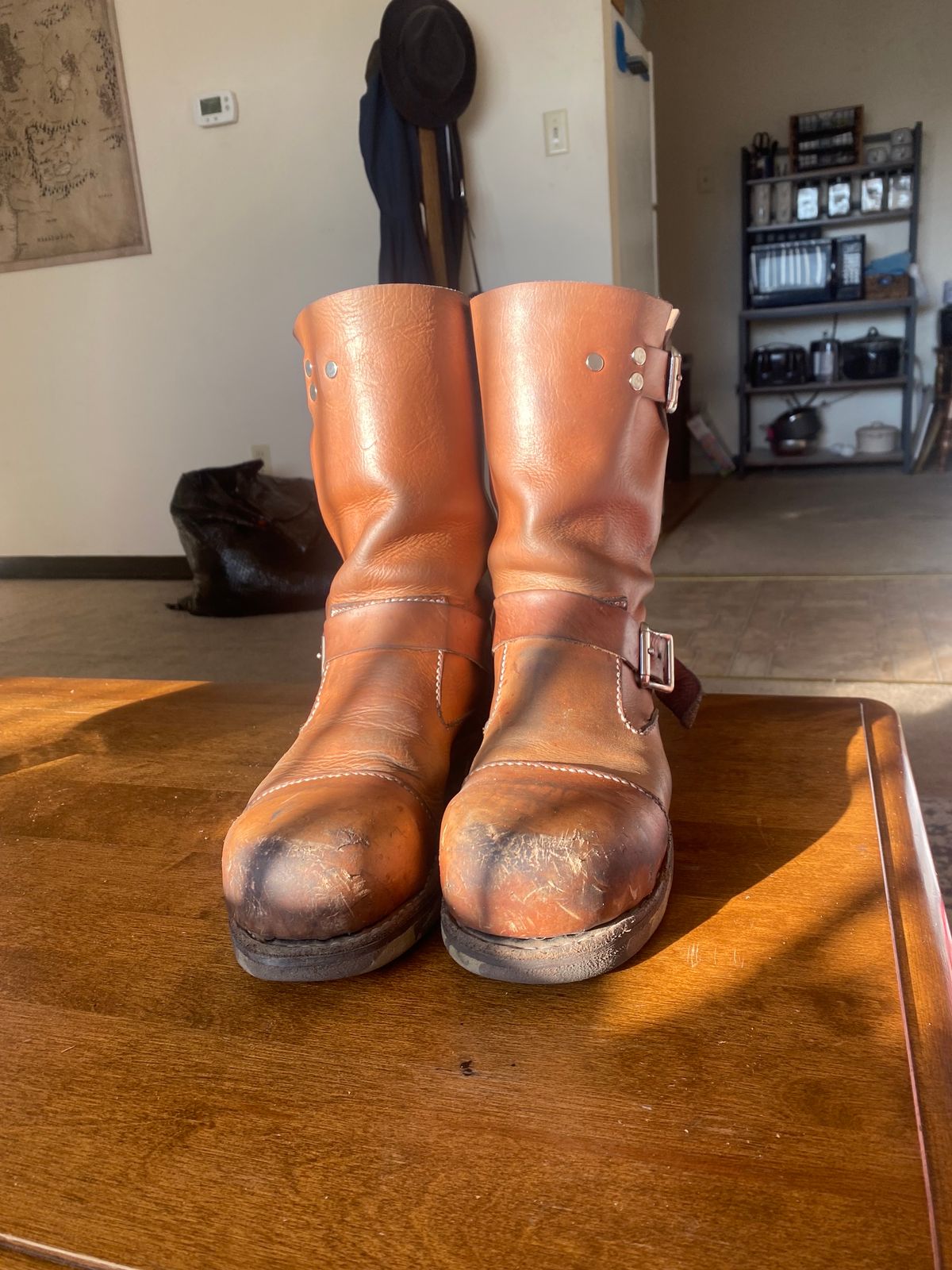 Photo by thurmontleatherco on October 28, 2023 of the Thurmont Leather Company Munson Engineer in Unknown Natural Veg Tan.
