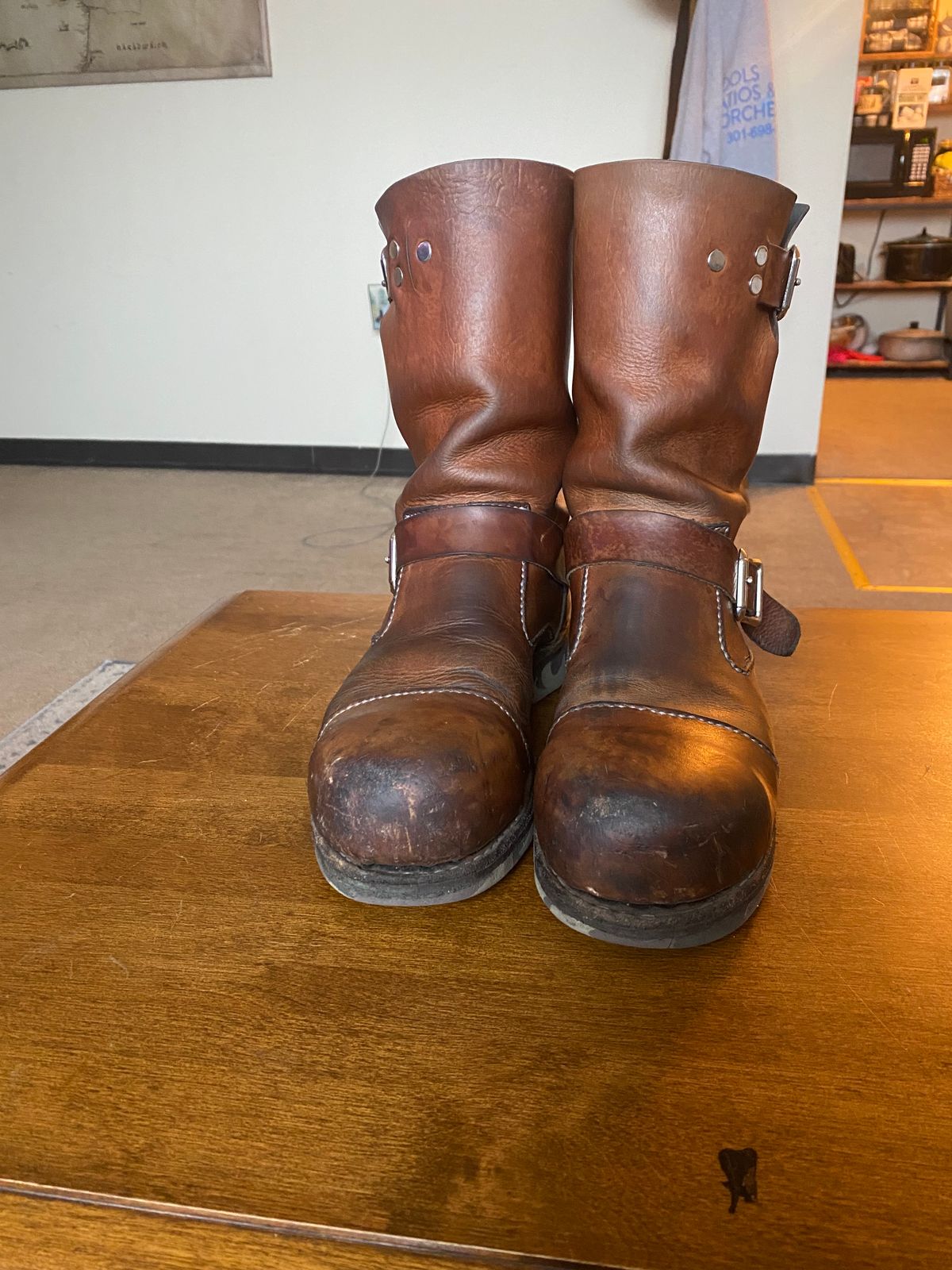 Photo by thurmontleatherco on February 22, 2024 of the Thurmont Leather Company Munson Engineer in Unknown Natural Veg Tan.