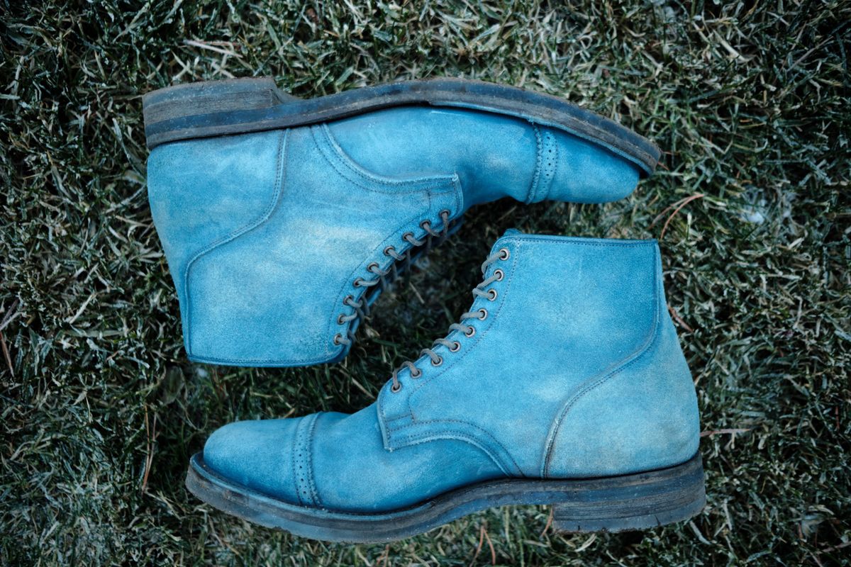 Photo by deiru on November 4, 2025 of the Viberg Service Boot in C.F. Stead Milkshake Calf Suede & indigo dyed C.F. Stead Milkshake suede.