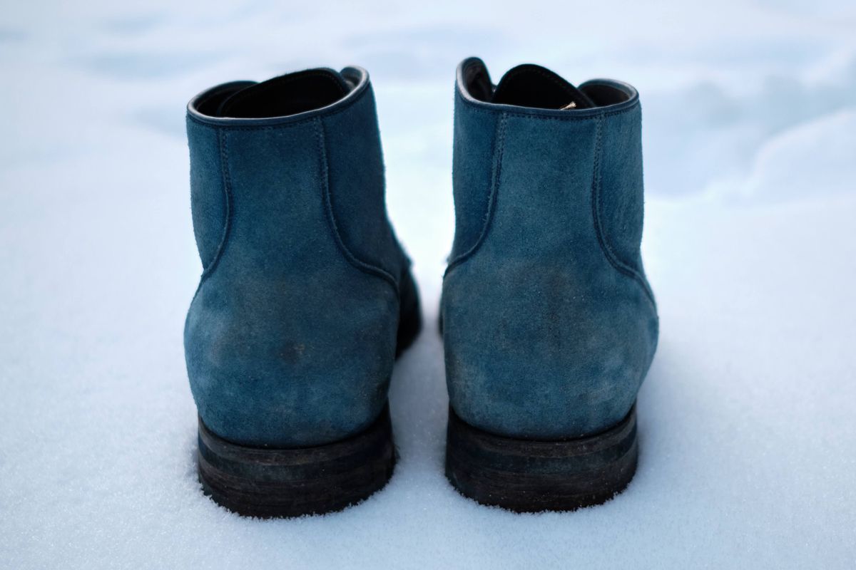 Photo by deiru on December 2, 2025 of the Viberg Service Boot in C.F. Stead Milkshake Calf Suede & indigo dyed C.F. Stead Milkshake suede.