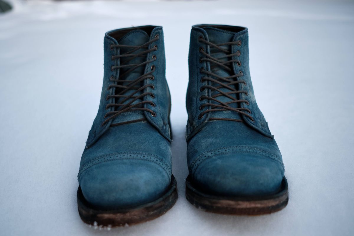 Photo by deiru on December 2, 2025 of the Viberg Service Boot in C.F. Stead Milkshake Calf Suede & indigo dyed C.F. Stead Milkshake suede.