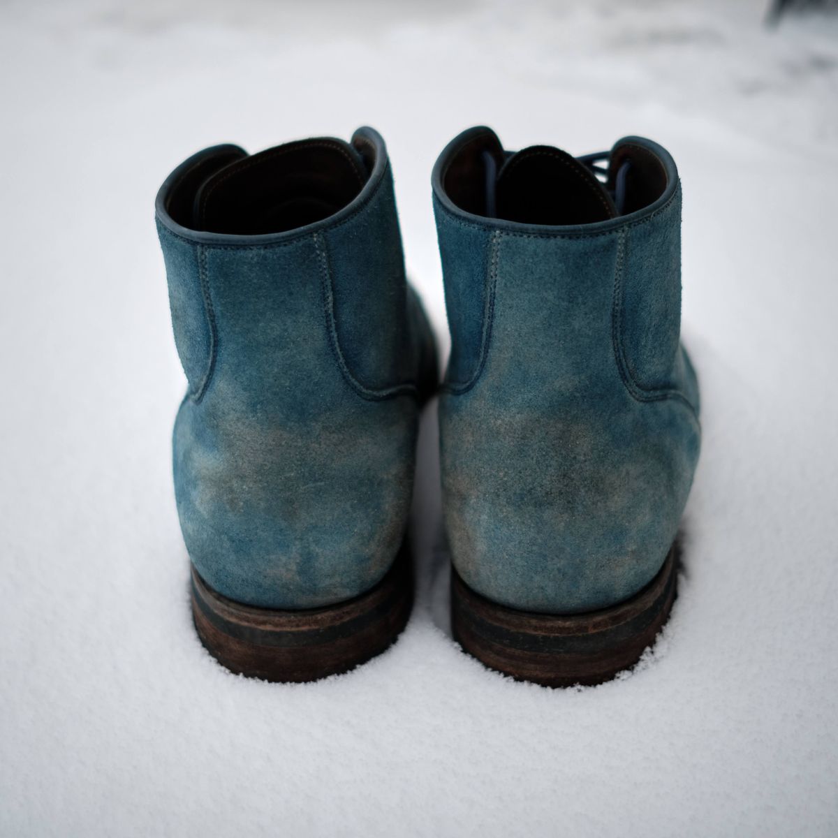 Photo by deiru on January 2, 2026 of the Viberg Service Boot in C.F. Stead Milkshake Calf Suede & indigo dyed C.F. Stead Milkshake suede.