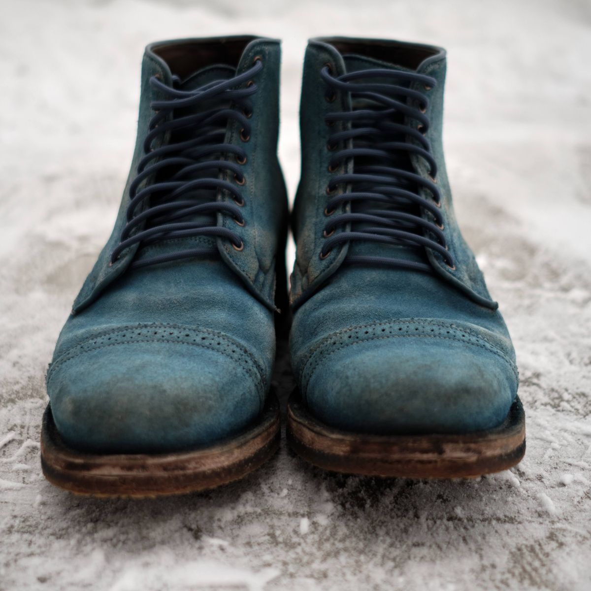 Photo by YukonSelvedge on February 24, 2026 of the Viberg Service Boot in C.F. Stead Milkshake Calf Suede & indigo dyed C.F. Stead Milkshake suede.