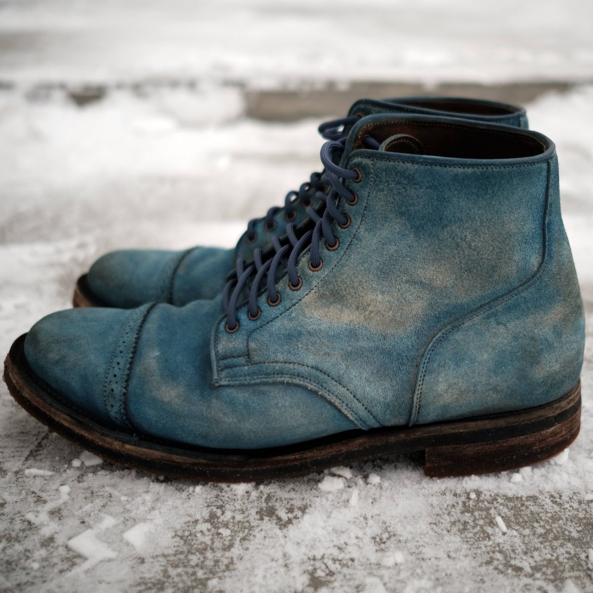 Photo by YukonSelvedge on February 24, 2026 of the Viberg Service Boot in C.F. Stead Milkshake Calf Suede & indigo dyed C.F. Stead Milkshake suede.