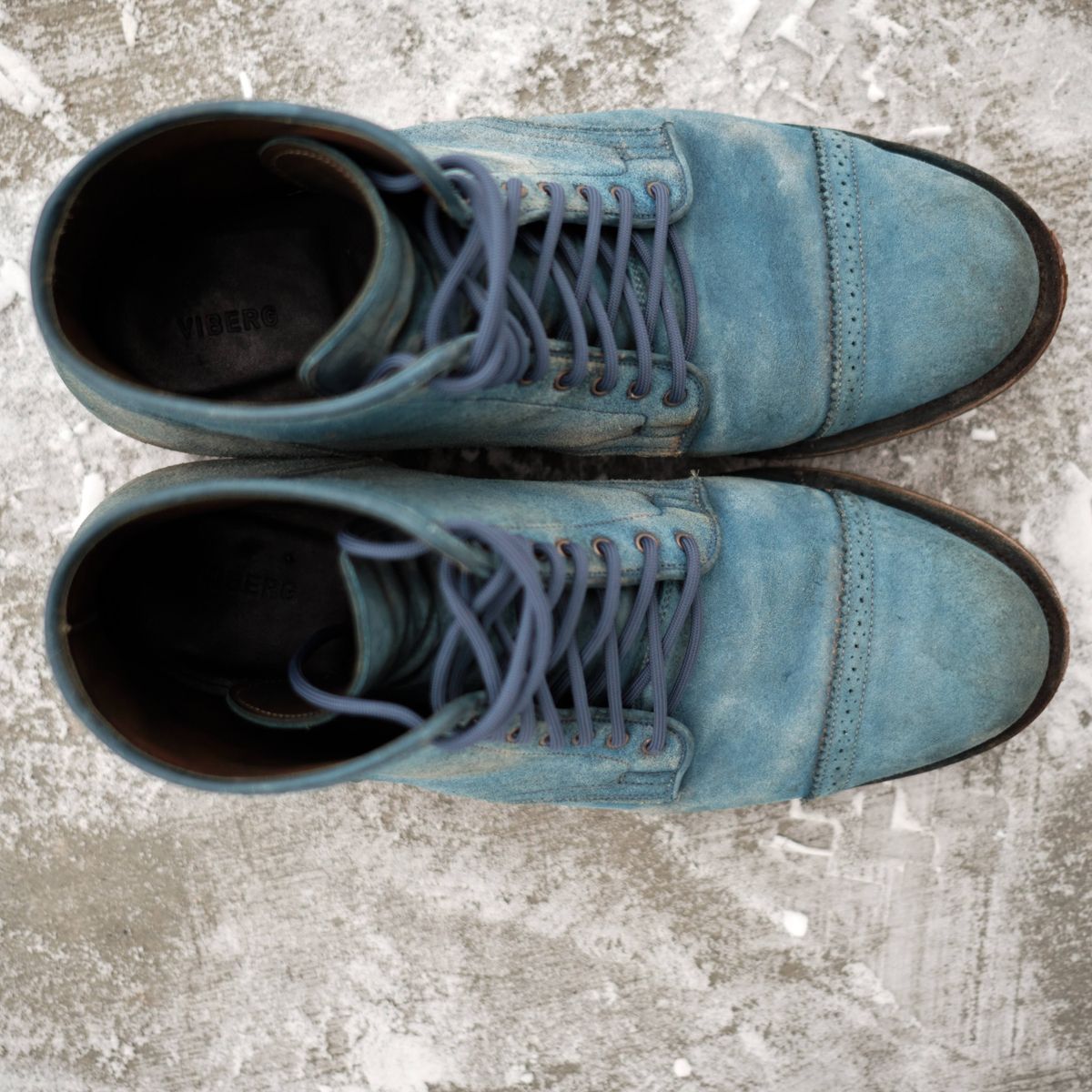 Photo by YukonSelvedge on February 24, 2026 of the Viberg Service Boot in C.F. Stead Milkshake Calf Suede & indigo dyed C.F. Stead Milkshake suede.