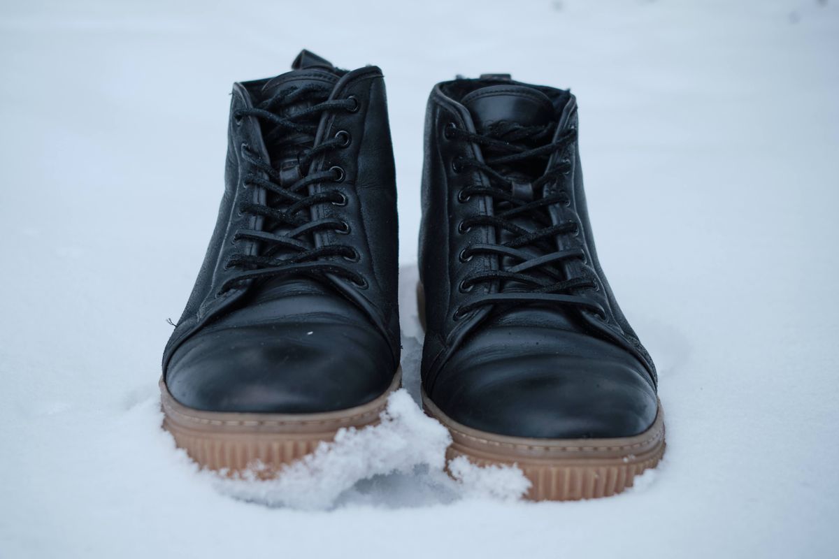 Photo by deiru on January 3, 2024 of the Goral x Rose Anvil Muggs in Irish sheepskin.
