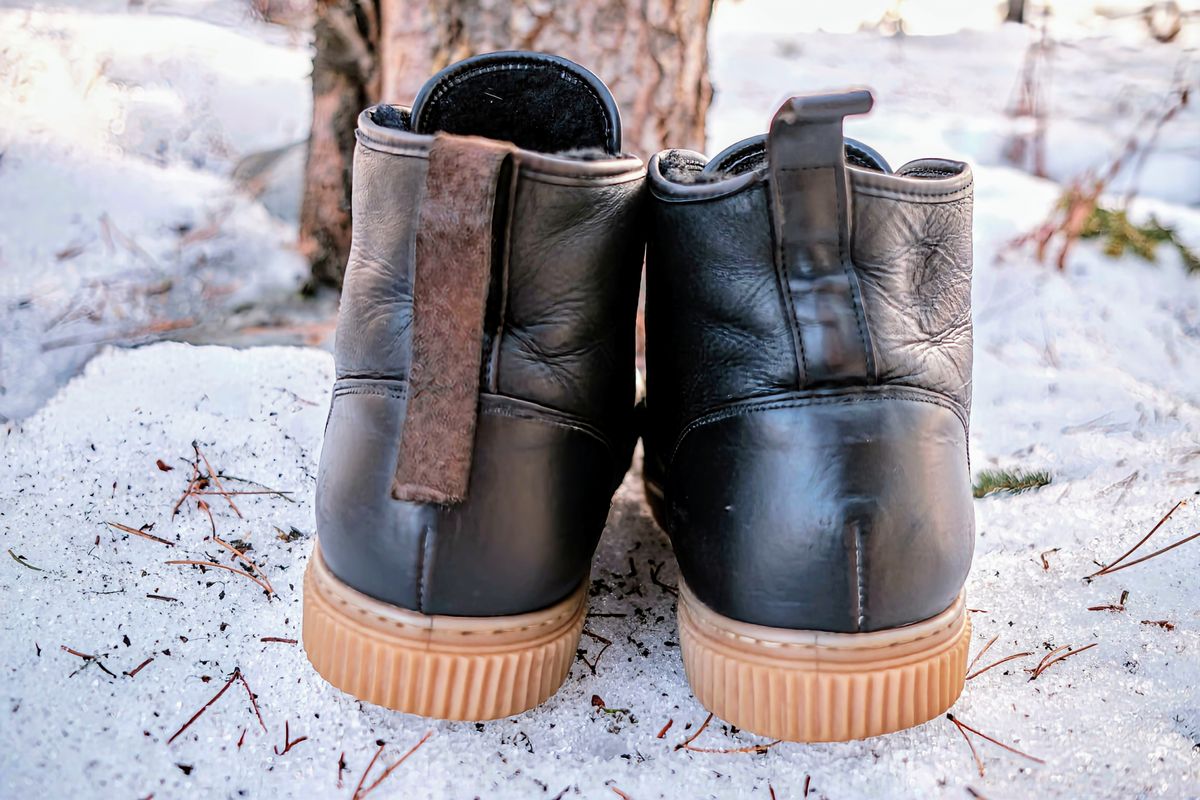 Photo by deiru on April 2, 2024 of the Goral x Rose Anvil Muggs in Irish sheepskin.