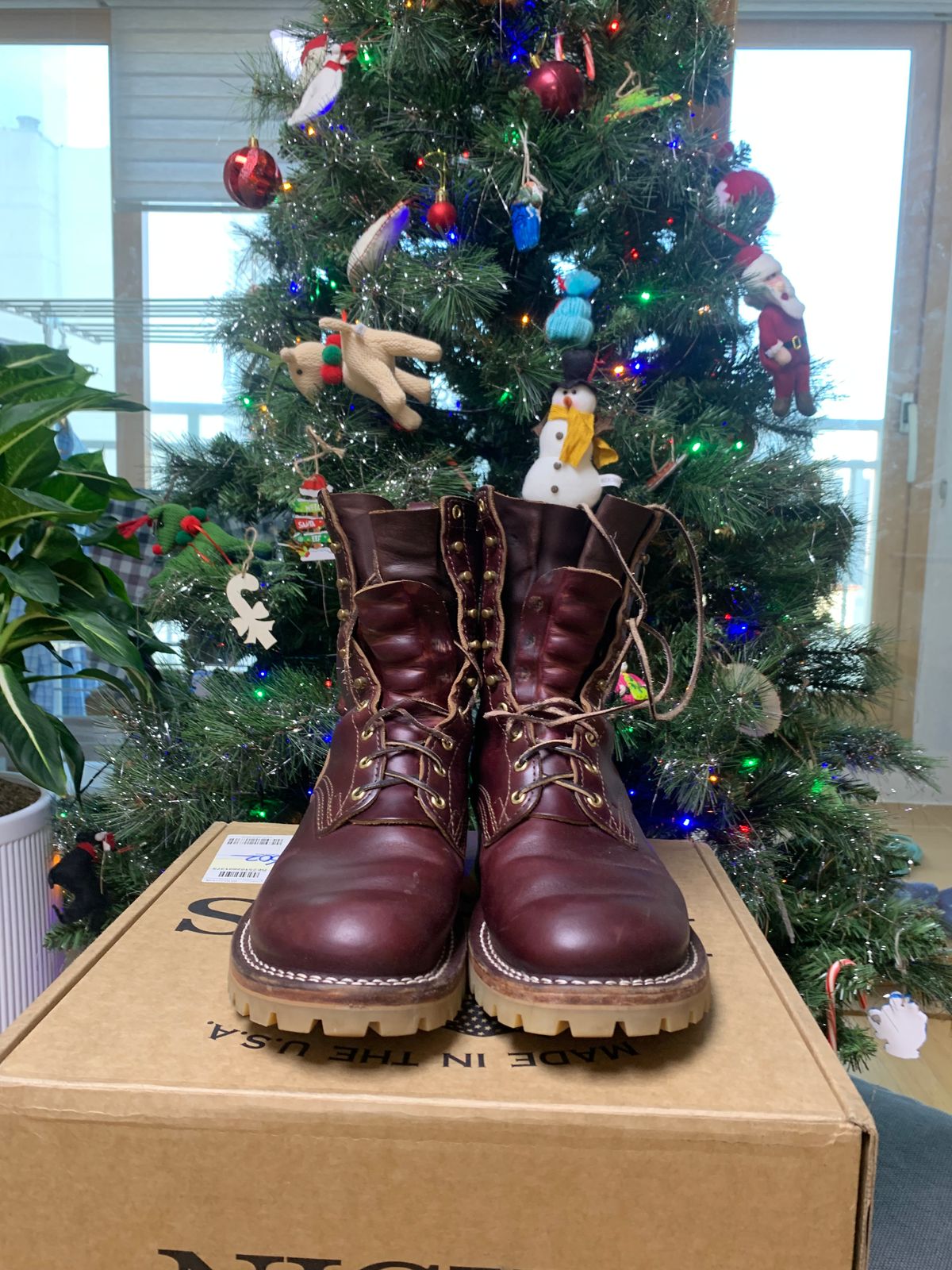 Photo by eggieman on January 2, 2026 of the Nicks MTO in Horween Color 8 Chromexcel.