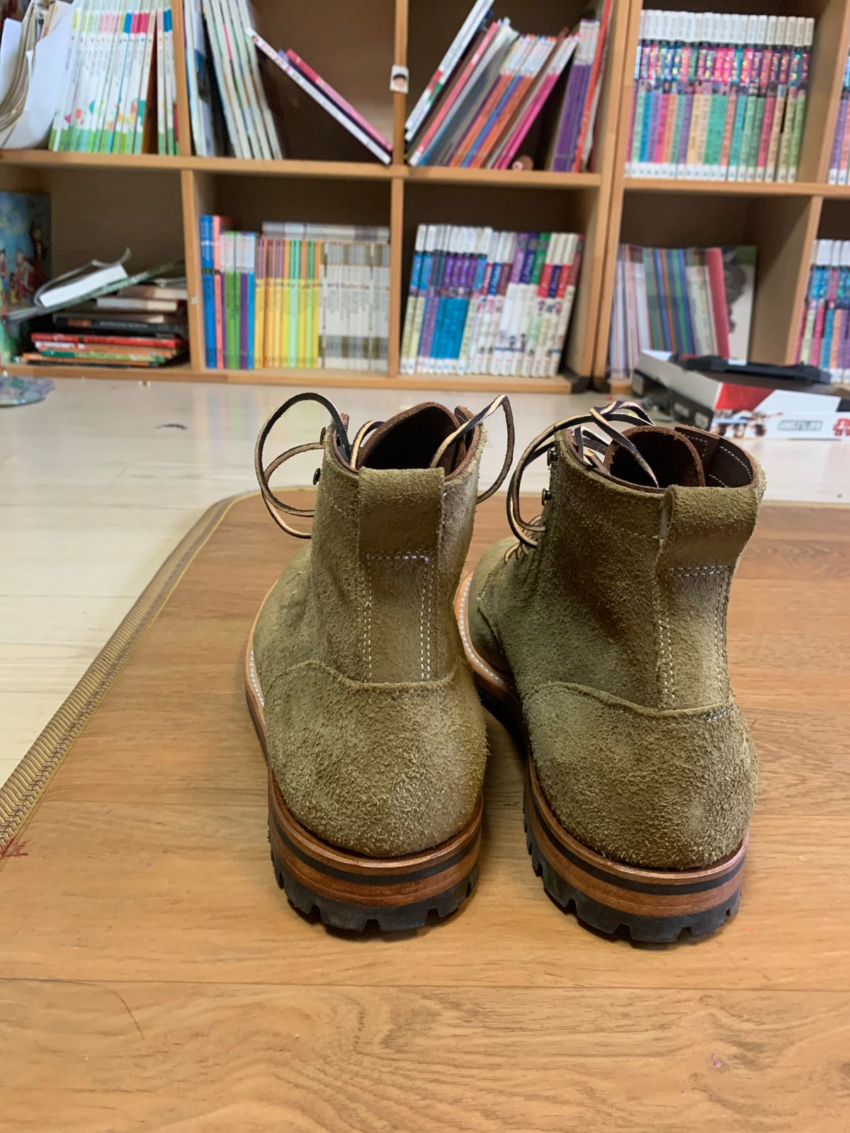 Photo by eggieman on October 3, 2022 of the Truman Service Boot in Tasman Leather Group Coyote Roughout.