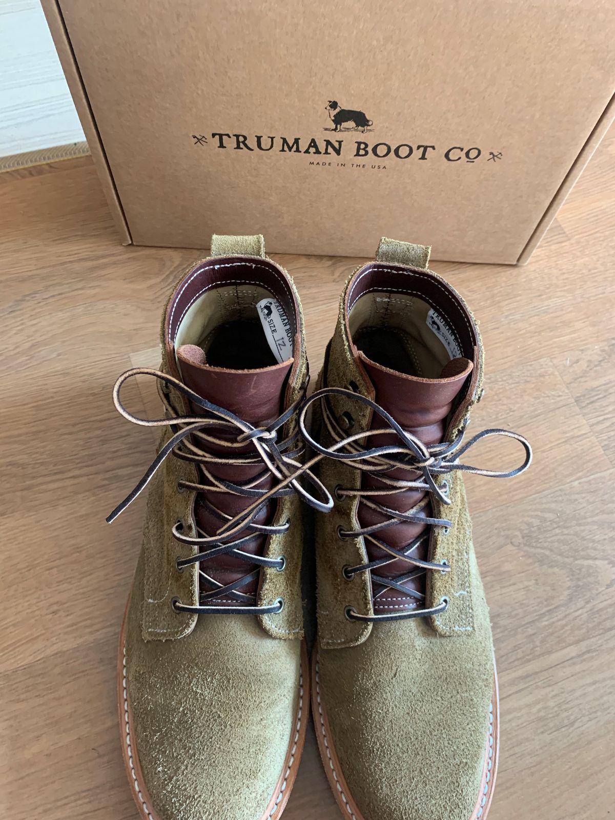Photo by eggieman on November 2, 2022 of the Truman Service Boot in Tasman Leather Group Coyote Roughout.