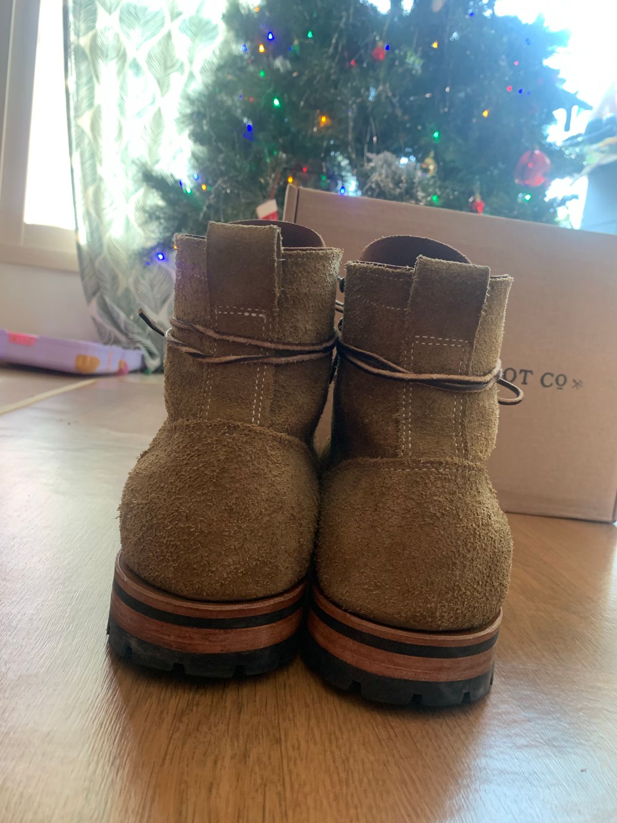 Photo by eggieman on December 5, 2022 of the Truman Service Boot in Tasman Leather Group Coyote Roughout.