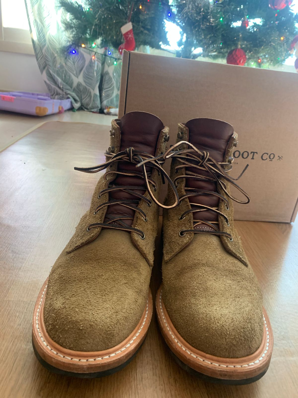 Photo by eggieman on December 5, 2022 of the Truman Service Boot in Tasman Leather Group Coyote Roughout.