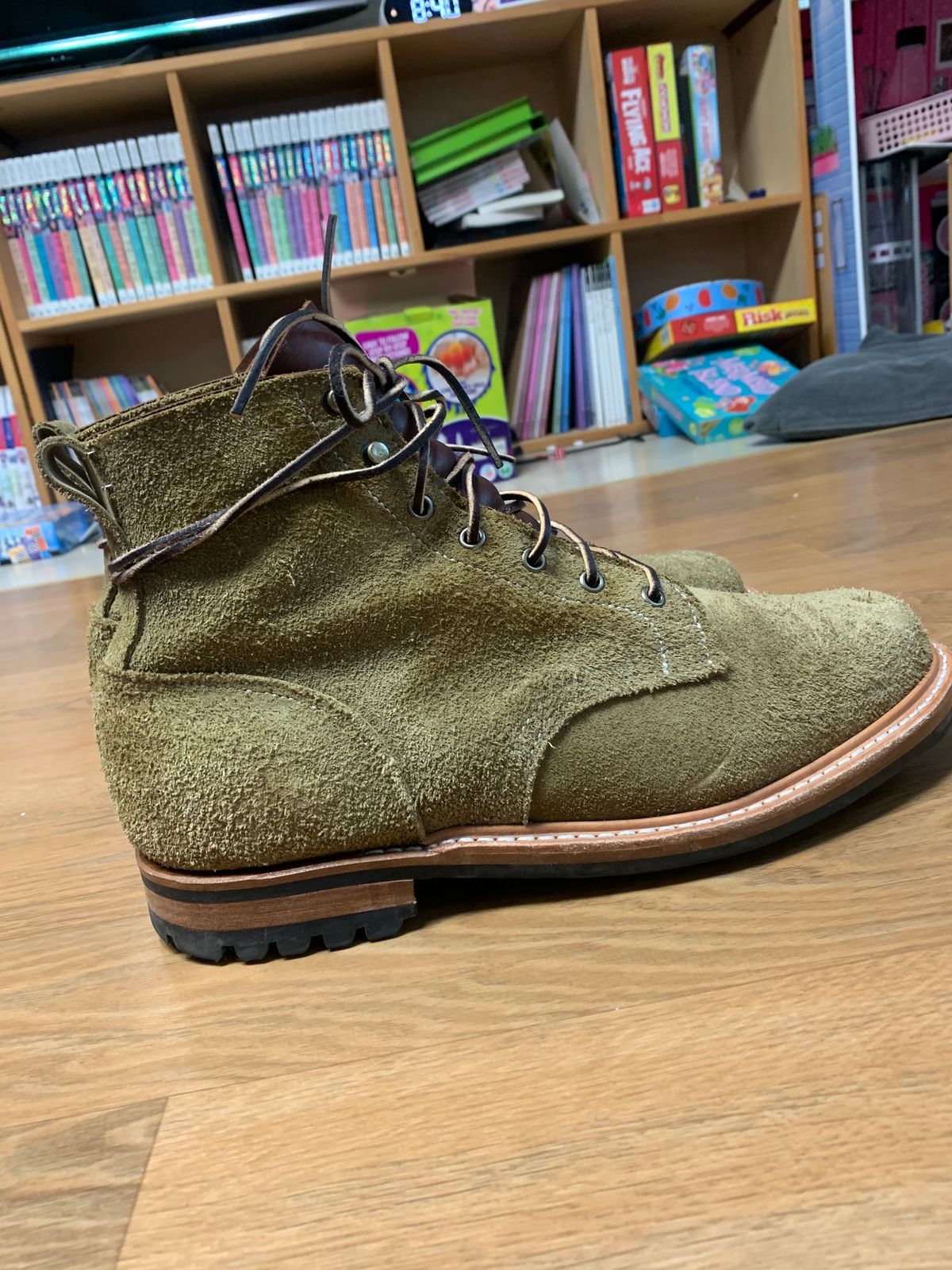 Photo by eggieman on January 5, 2023 of the Truman Service Boot in Tasman Leather Group Coyote Roughout.