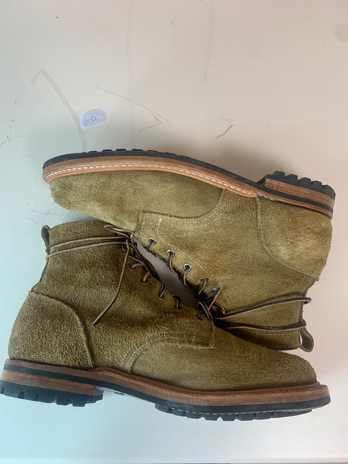 Photo by eggieman on March 5, 2023 of the Truman Service Boot in Tasman Leather Group Coyote Roughout.