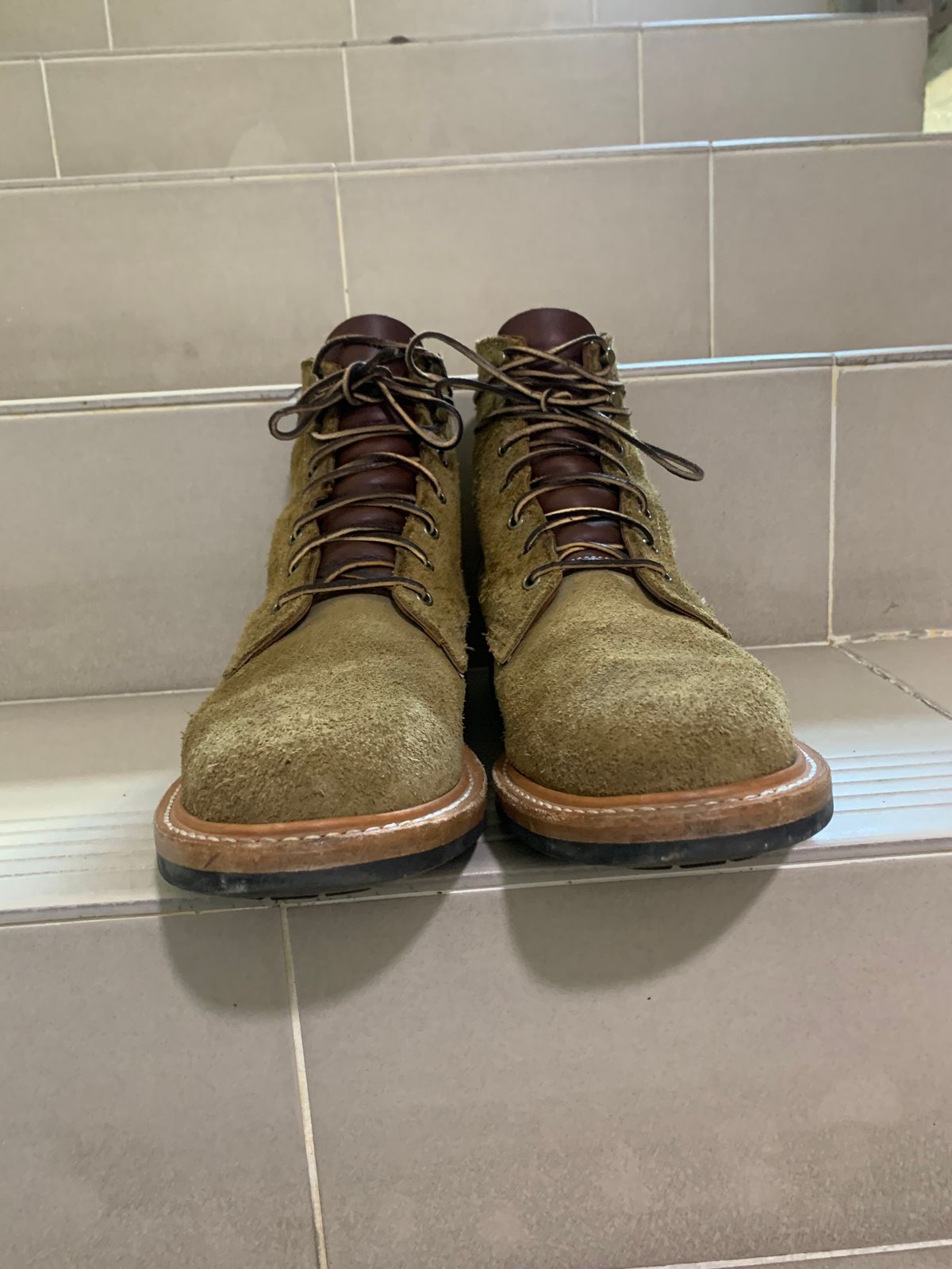 Photo by eggieman on April 2, 2023 of the Truman Service Boot in Tasman Leather Group Coyote Roughout.