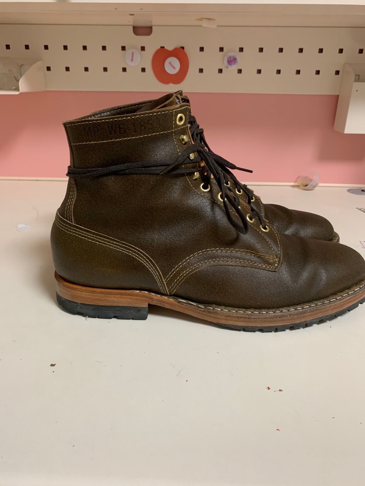 Photo by eggieman on November 5, 2023 of the White's MP-Sherman Plain Toe in Horween Olive Waxed Flesh.