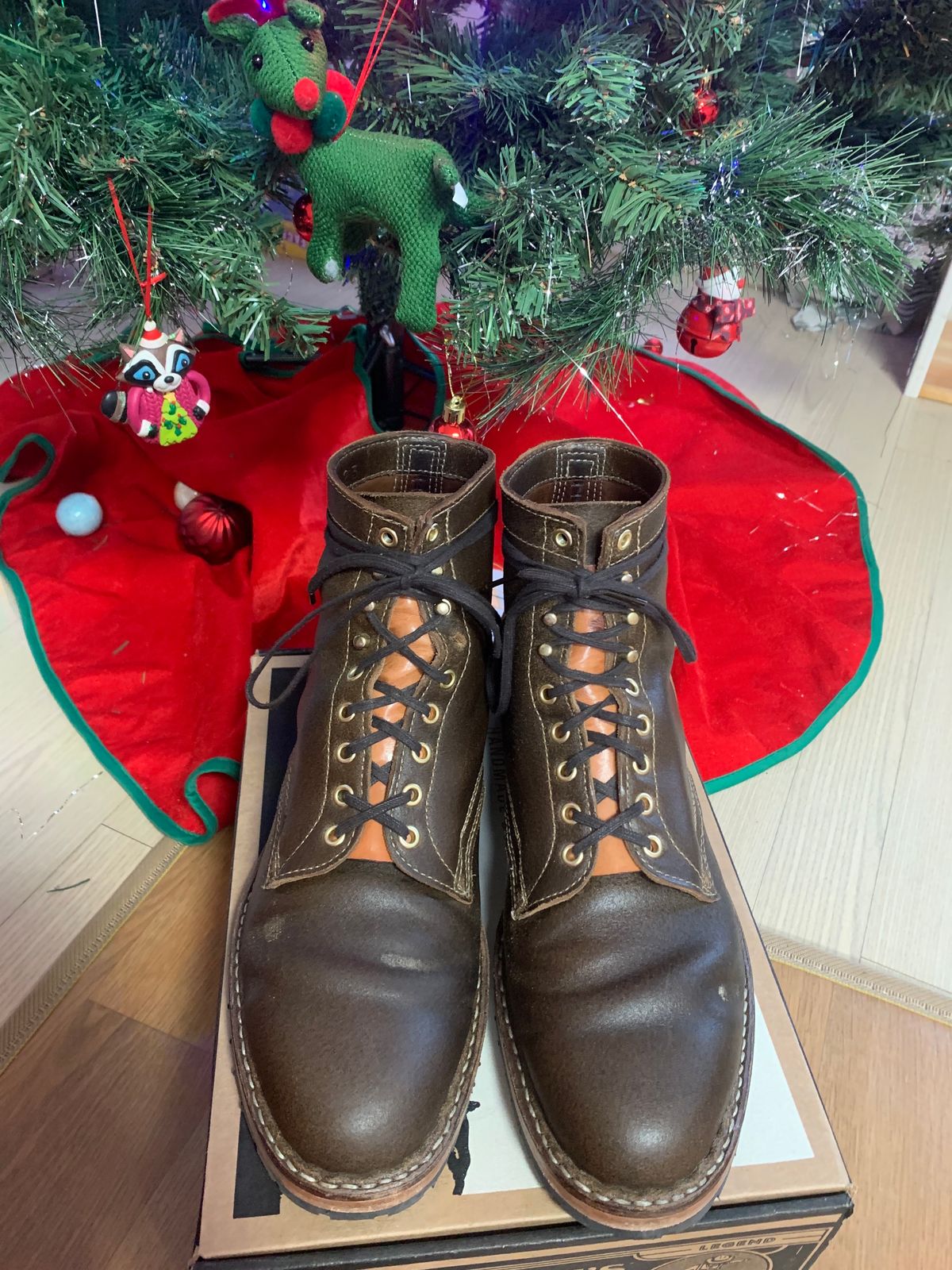 Photo by eggieman on December 5, 2023 of the White's MP-Sherman Plain Toe in Horween Olive Waxed Flesh.