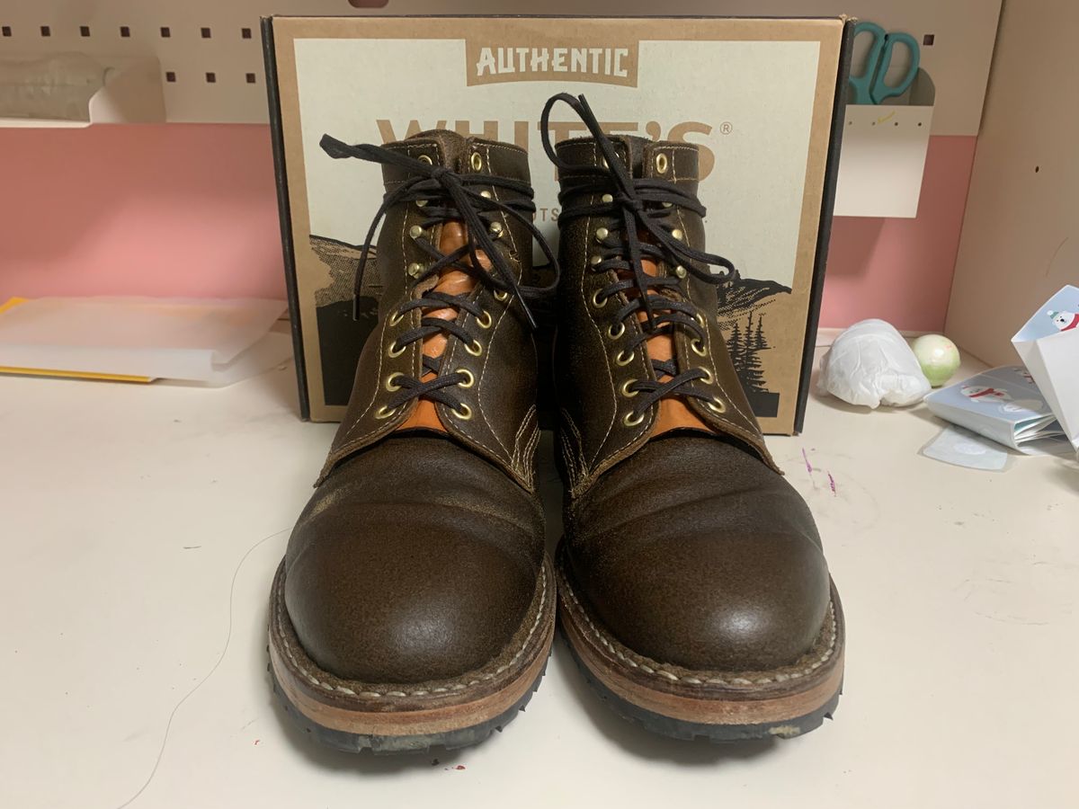 Photo by eggieman on January 5, 2024 of the White's MP-Sherman Plain Toe in Horween Olive Waxed Flesh.