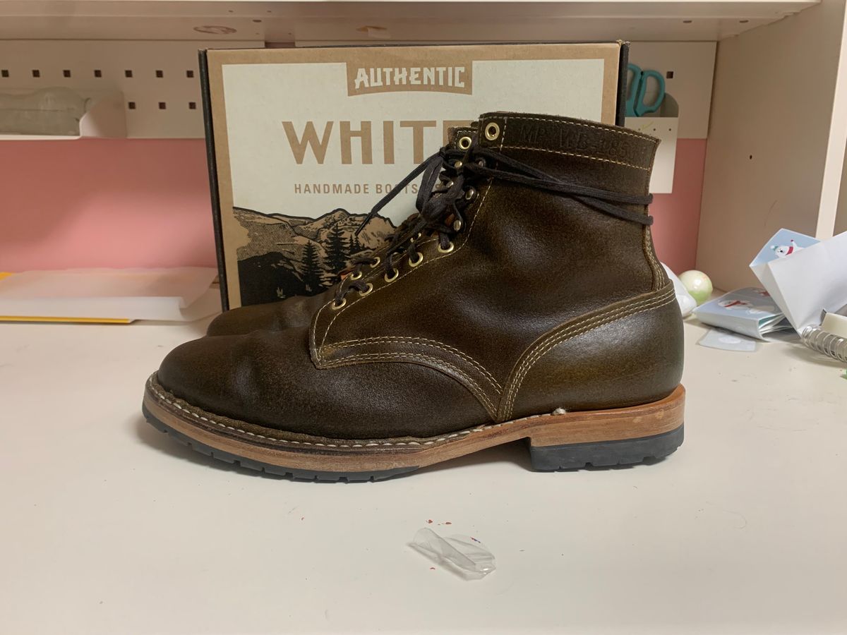 Photo by eggieman on January 5, 2024 of the White's MP-Sherman Plain Toe in Horween Olive Waxed Flesh.