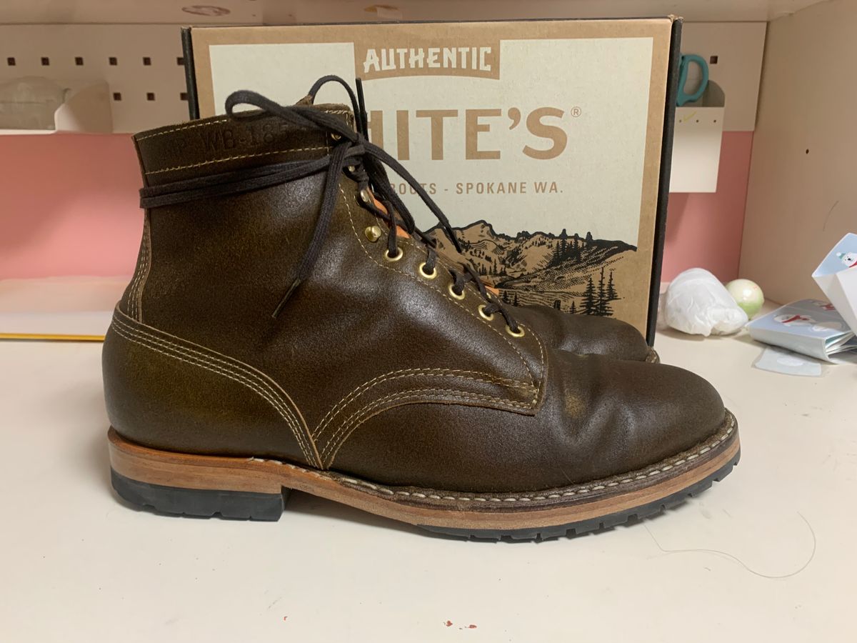 Photo by eggieman on January 5, 2024 of the White's MP-Sherman Plain Toe in Horween Olive Waxed Flesh.