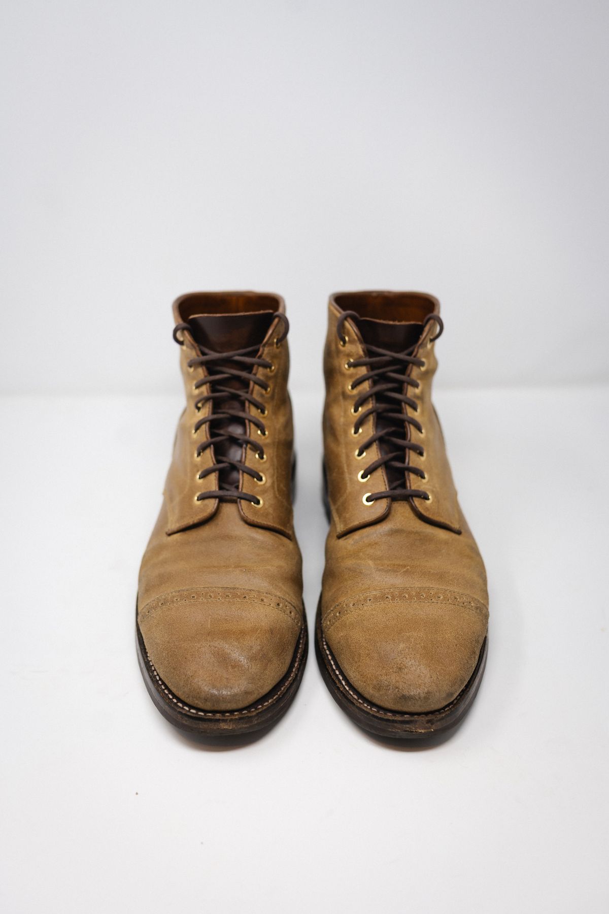 Photo by ccasenhiser on March 6, 2025 of the Grant Stone Garrison Boot in C.F. Stead Natural Waxy Commander Suede.