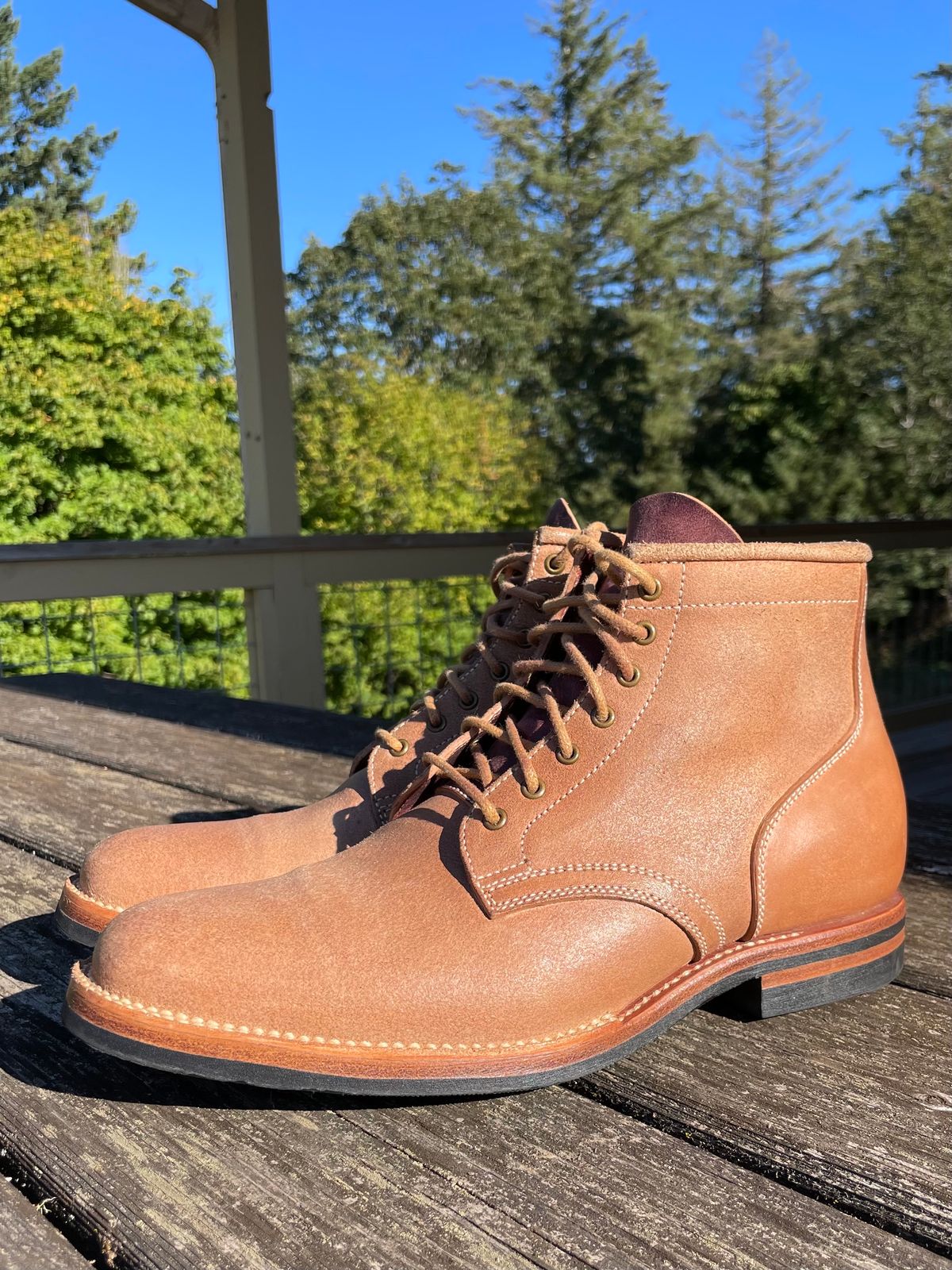 Photo by ccasenhiser on October 2, 2023 of the Flame Panda Service Boot in Natural Roughout Horsebutt.