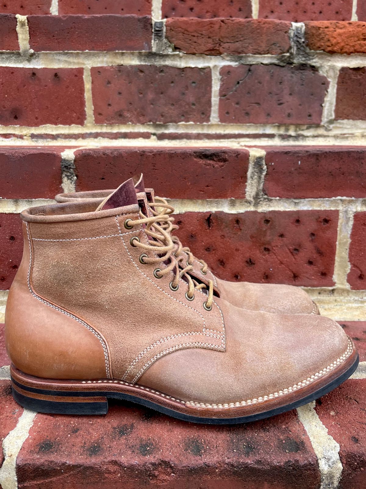 Photo by ccasenhiser on December 5, 2023 of the Flame Panda Service Boot in Natural Roughout Horsebutt.