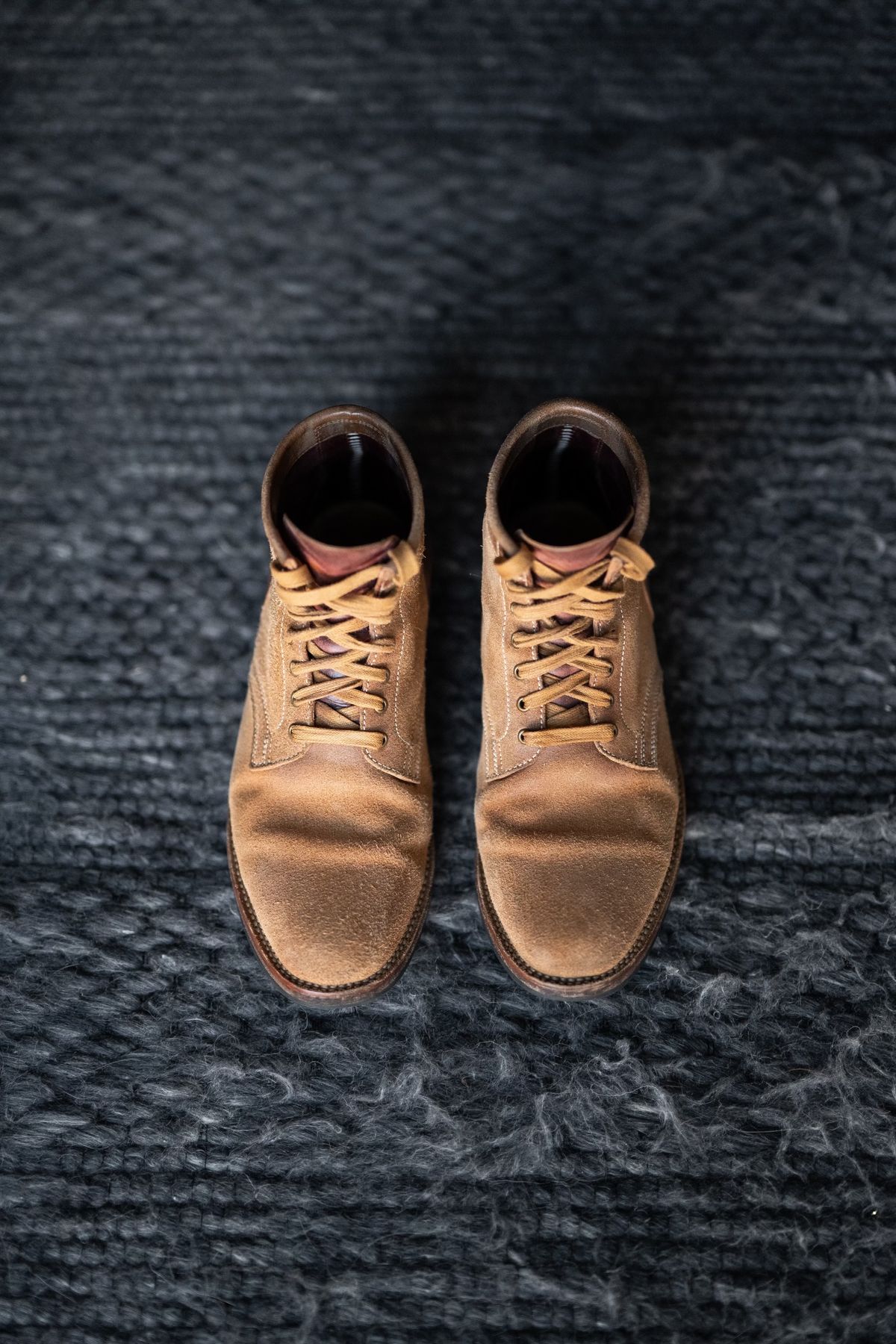 Photo by ccasenhiser on April 5, 2024 of the Flame Panda Service Boot in Natural Roughout Horsebutt.