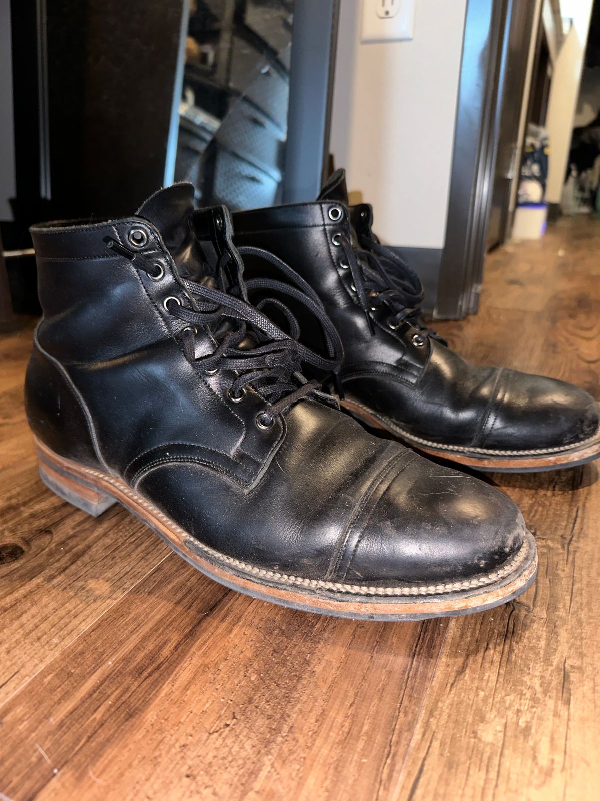 Photo by _cryptid_jack on November 3, 2024 of the Viberg Service Boot in Horween Black Chromexcel.