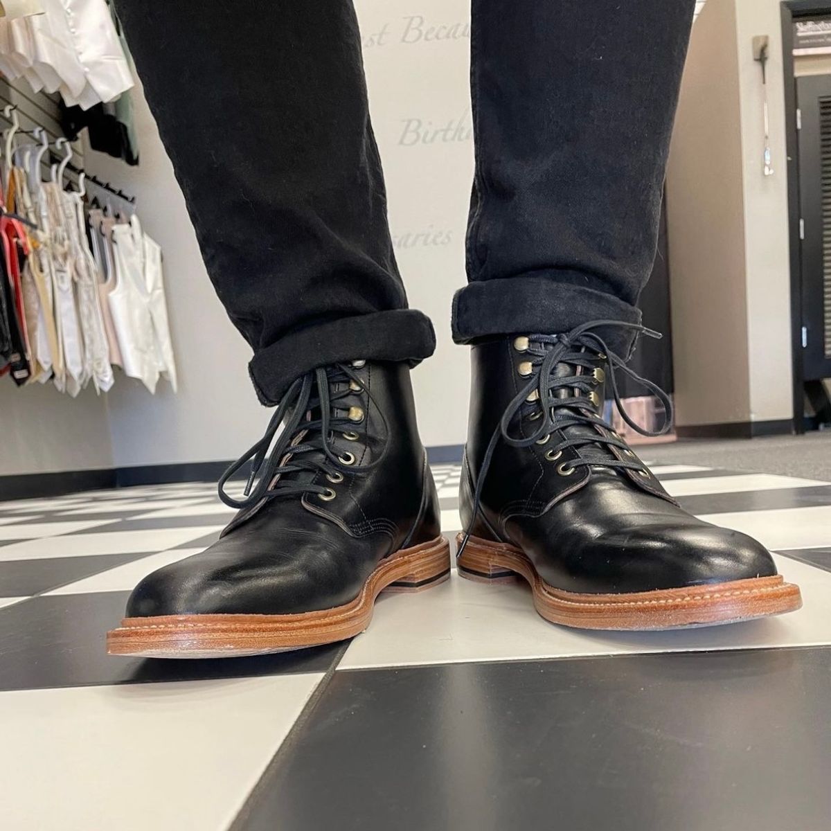 Photo by _cryptid_jack on April 12, 2022 of the Grant Stone Diesel Boot in Horween Black Chromexcel.