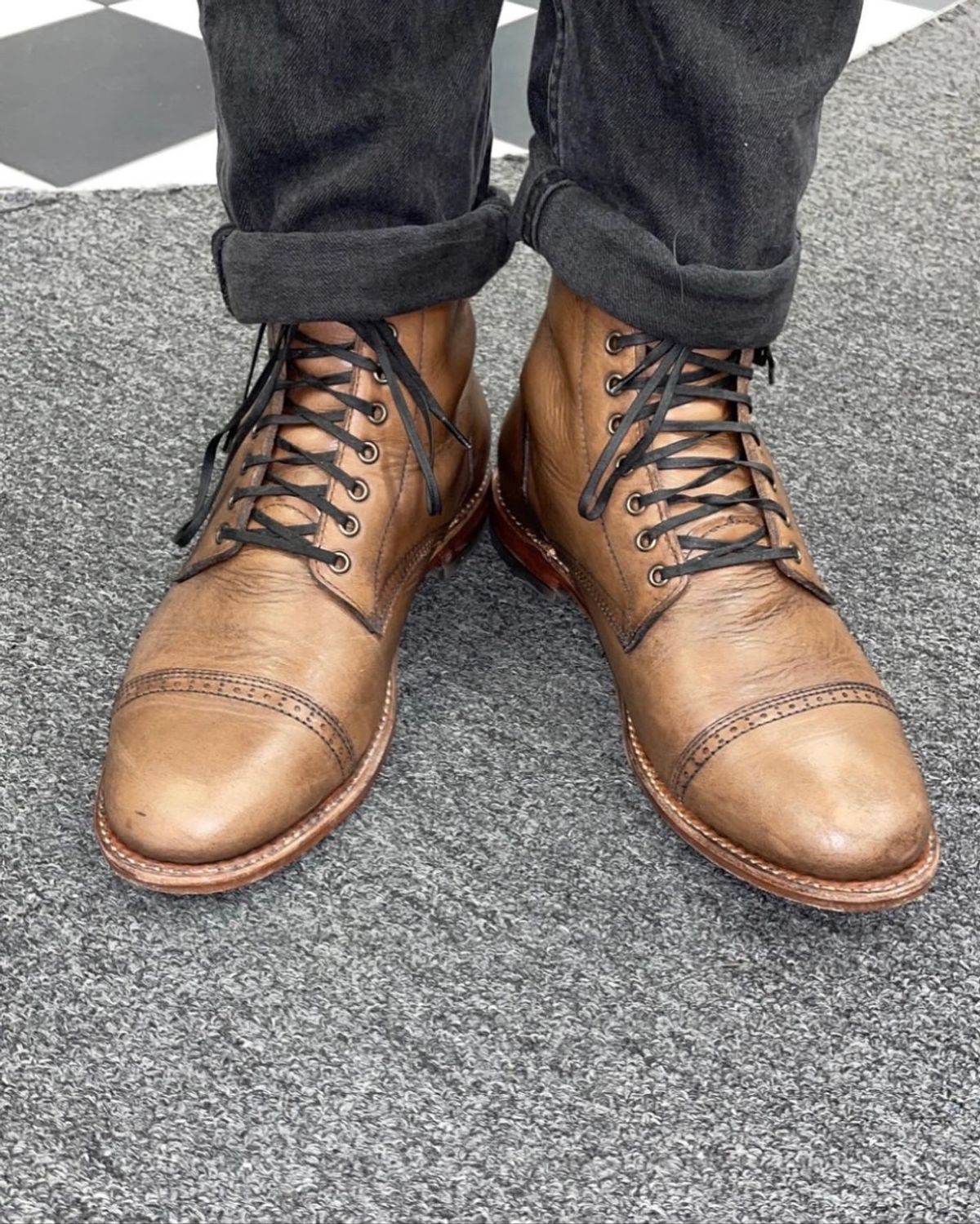 Photo by _cryptid_jack on March 30, 2022 of the Oak Street Bootmakers Trench Boot in Horween Natural Chromexcel.