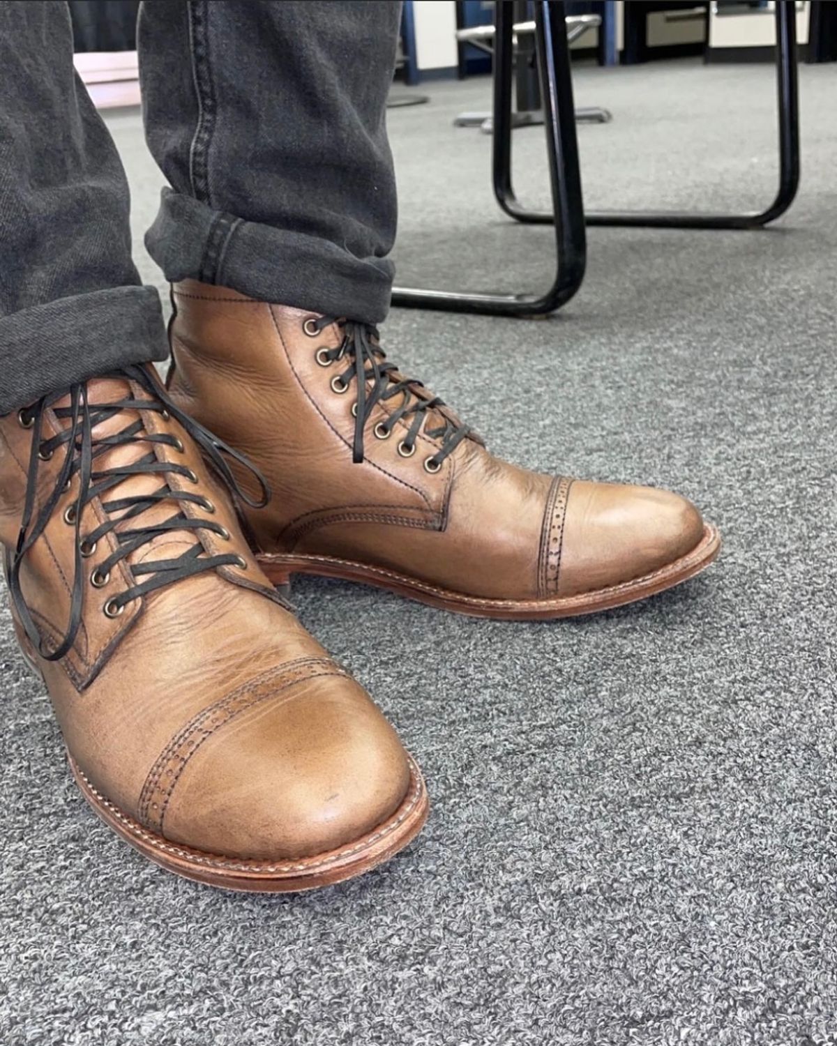 Photo by _cryptid_jack on March 30, 2022 of the Oak Street Bootmakers Trench Boot in Horween Natural Chromexcel.