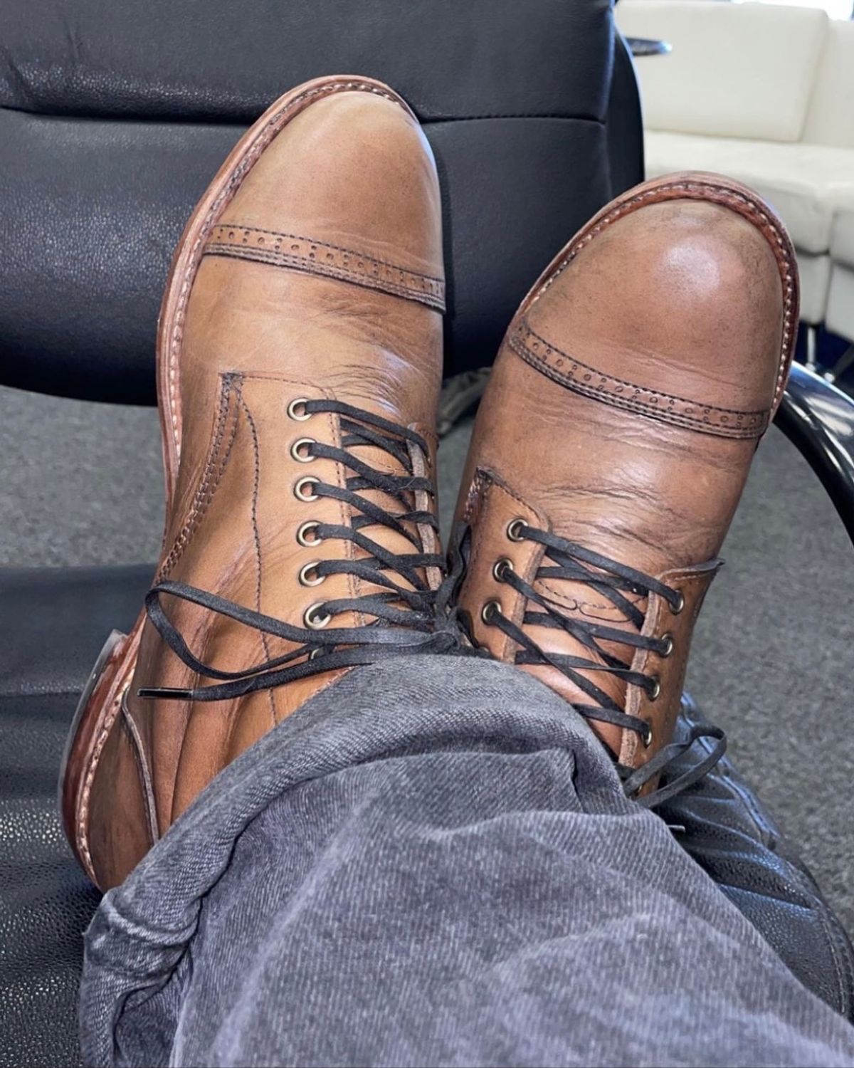 Photo by _cryptid_jack on March 30, 2022 of the Oak Street Bootmakers Trench Boot in Horween Natural Chromexcel.