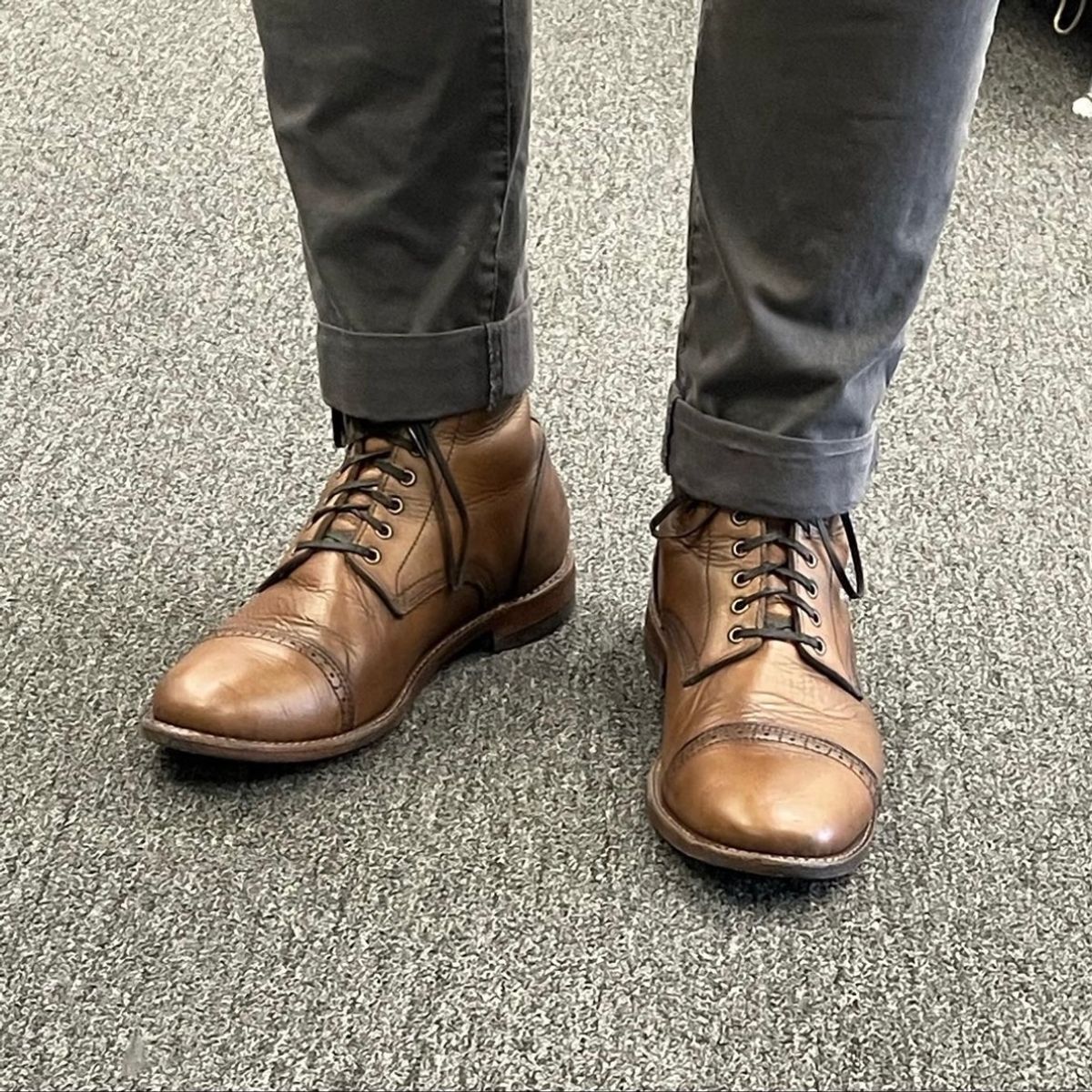 Photo by _cryptid_jack on August 16, 2022 of the Oak Street Bootmakers Trench Boot in Horween Natural Chromexcel.