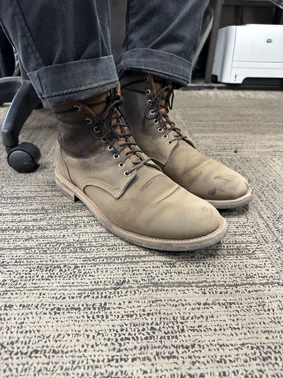 Photo by _cryptid_jack on August 28, 2023 of the Oak Street Bootmakers Trench Boot in Horween Natural Chromexcel Roughout.